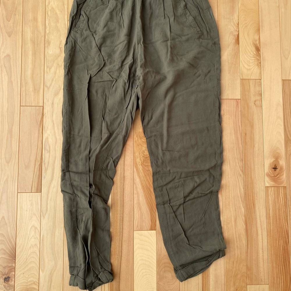 Ardene Women Khaki Cargo Pants